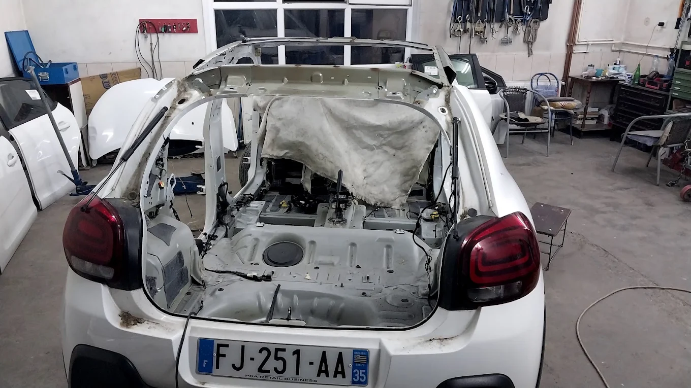Detalj popravke vozila